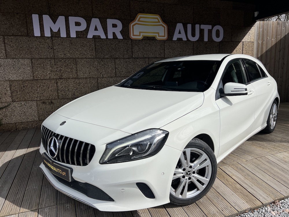 MERCEDES-BENZ A200 URBAN (Gasolina)