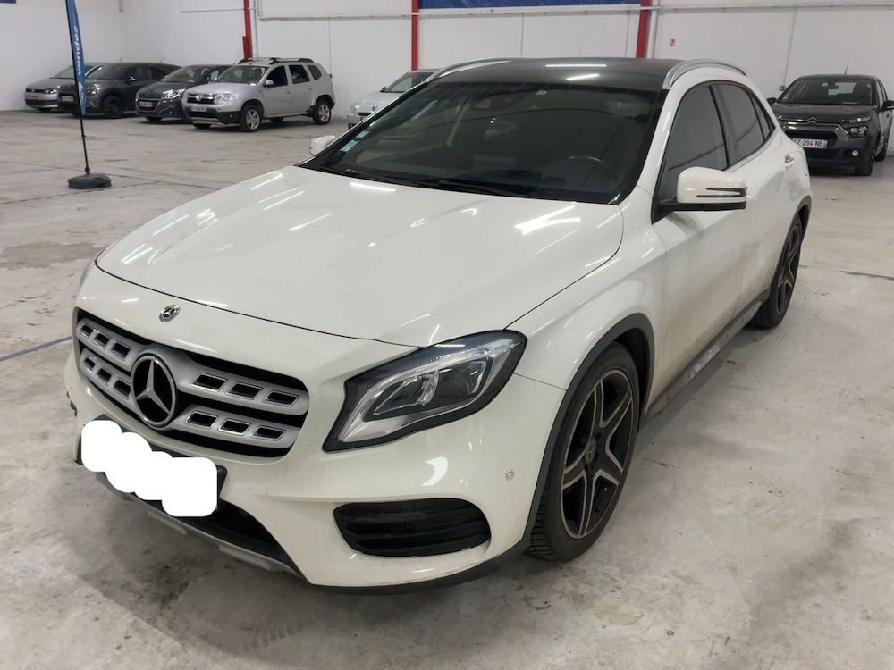 MERCEDES-BENZ GLA220d AMG AUTO