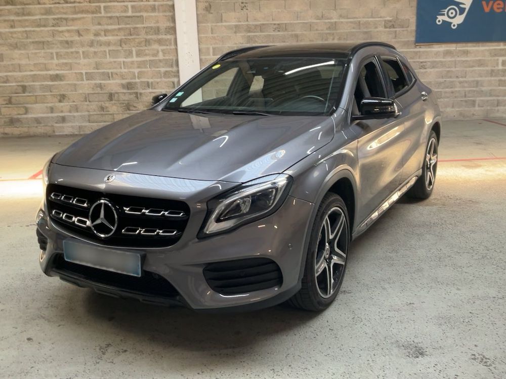 MERCEDES-BENZ CLA220d AMG AUTO